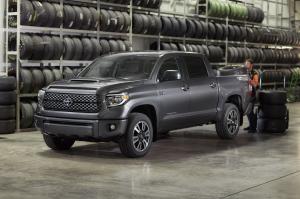 Toyota Tundra TRD Sport CrewMax 2017 года